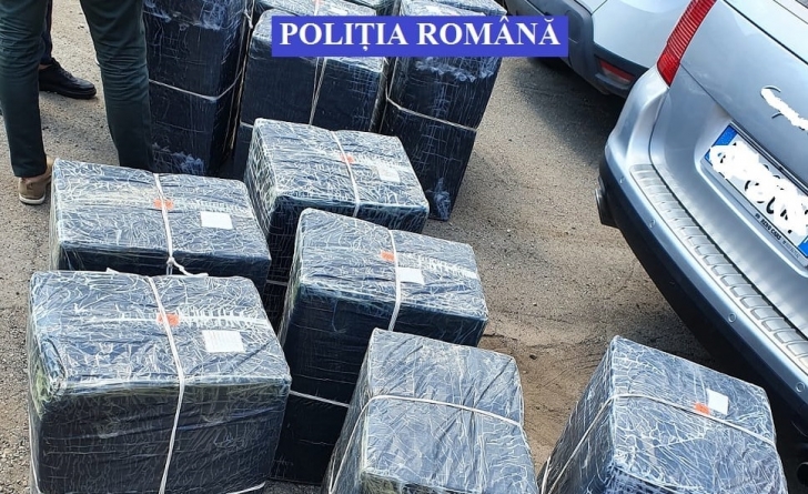 Filaj în Baia Mare: Un cetățean din Ucraina a fost depus „la răcoare” de oamenii legii. Avea mașina dubuită de țigări de contrabandă (FOTO)