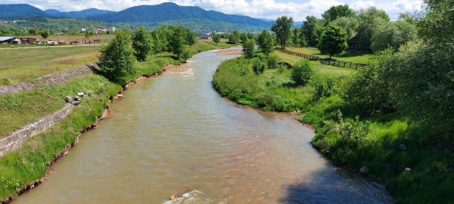 Lucrări importante în Maramureș: A fost finalizată decolmatarea albiei râului Săsar, pe raza comunei Recea, pe jumătate de kilometru (FOTO)