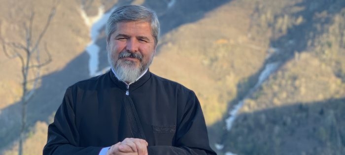 Părintele Vasile Ioana din București va fi prezent la Catedrala Episcopală din Baia Mare; Va rosti un cuvânt pentru tineri