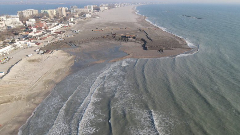 O situație total inedită: România câștigă un teritoriu nou dar nu are încă acte pentru el. Vom avea plaje „la liber”, fix ca acum 30 de ani