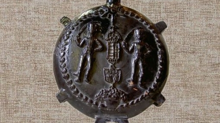 Fain de văzut la Muzeul de Etnografie: Plosca minerească de la 1850