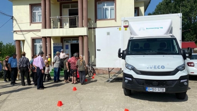 Caravana ajunge în Maramureș: Testare gratuită a sănătății plămânilor în 12 comune. Scopul campaniei la nivel național: depistarea activă a tuberculozei (FOTO)