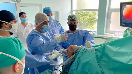 O nouă clasă de operații chirurgicale artroscopice la Spitalul Județean Baia Mare