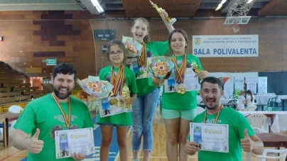 Tinerele șahiste, reușită superbă pentru Baia Mare: Micile leoaice, triplu medaliate la campionatele naționale de juniori pe echipe! (FOTO)