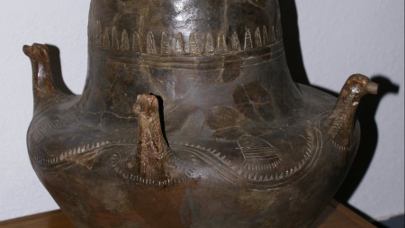 Vasul pântecos – „exponatul săptămânii” la Muzeul de Istorie și Arheologie Maramureș