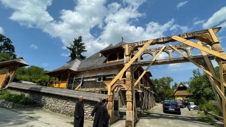 Vizită arhierească în Parohia Ortodoxă Desești (FOTO)