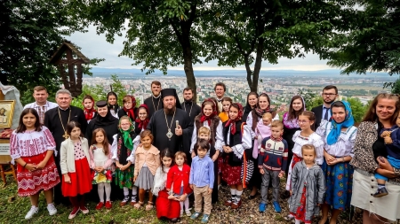 A fost hram la Schitul „Schimbarea la Față” din Baia Mare (FOTO)