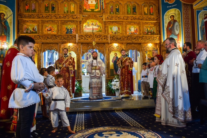 Sfinţii Martiri Brâncoveni: A fost hramul bisericii din centrul orașului Târgu Lăpuș (FOTO)