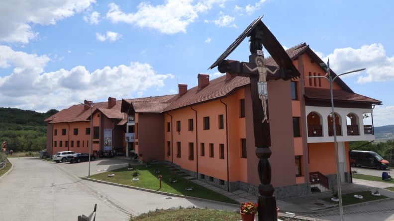 PS Timotei Sătmăreanul, vizită la Centrul Social „Bunul Samarinean” din Coroieni (FOTO)