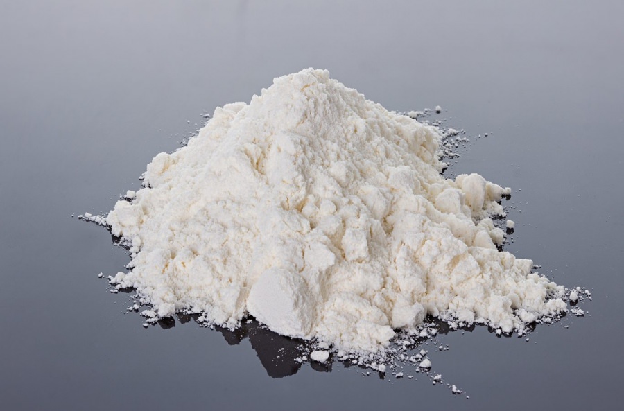 Primul laborator de extragere secundară a cocainei, descoperit de polițiști în România