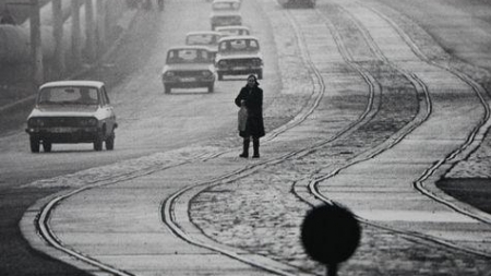 Aducere aminte: Cum era șofatul înainte de ’89; „Erau puţine maşini atunci, ţin minte că le puteai număra”