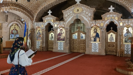 Copii și tineri din Maramureș participă la festivalul-concurs de pricesne online  „O, măicuţă sfântă!”