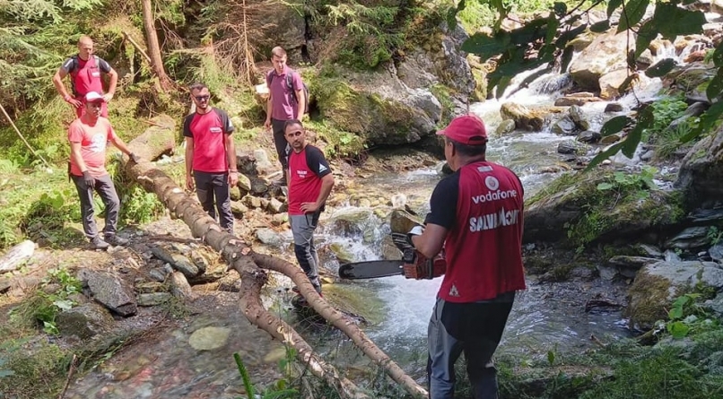 Veste bună în Maramureș: Traseele din aria orașului Borșa acum sunt marcate adecvat. Această acțiune a vizat Munții Rodnei! (VIDEO ȘI FOTO)