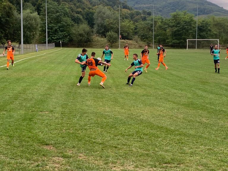 Fotbal, Liga 3. CS Minaur Baia Mare reușește victoria la debutul în actualul sezon. Progresul Șomcuta demolată chiar acasă. Panică pe teren