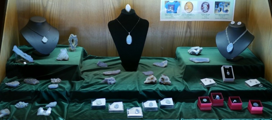 La Muzeul de Mineralogie Baia Mare a fost vernisată expoziția temporară „Calcedonia de Trestia”