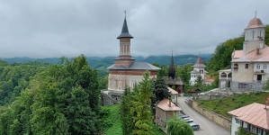 Duminică, la Mănăstirea Rohia: Concert de Pricesne „Din suflet de creștin”