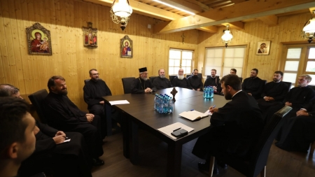 Ședință administrativă cu slujitorii Catedralei Episcopale din Baia Mare (FOTO)