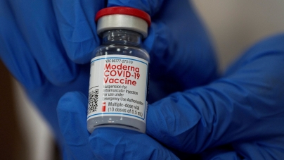 Și în țara noastră: Începe imunizarea anti-COVID-19 cu vaccinul Spikevax a tinerilor care au vârste între 12 și 17 ani, arată oficial CNCAV