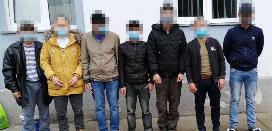 Şapte cetăţeni din Vietnam au fost opriţi din drumul ilegal către Europa de Vest