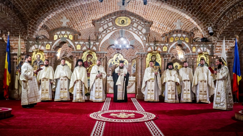 La Catedrala Episcopală: Reuniunea promoției anului 2011 a Seminarului Teologic Liceal Ortodox „Sfântul Ierarh Iosif Mărturisitorul” Baia Mare