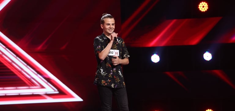 Tânăr, dar cu o voce puternică și frumoasă: Patrick Mureșan din Mocira a evoluat pe scena X Factor (FOTO și VIDEO)