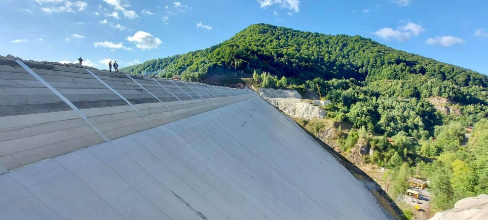 O veste foarte bună: În județul Maramureș multă eficiență la realizarea lucrărilor importante de la Barajul Runcu. Care este stadiul acestora în prezent (FOTO)
