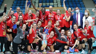 O primă mare victorie: Fostul antrenor Minaur Baia Mare, Costică Buceschi, a câștigat la debut Supercupa Turciei, cu noua sa echipă! (FOTO)