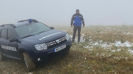 Prima ninsoare la munte!: Recomandările jandarmilor maramureșeni pentru turiștii care preferă, în această perioadă, excursiile la înălțime!