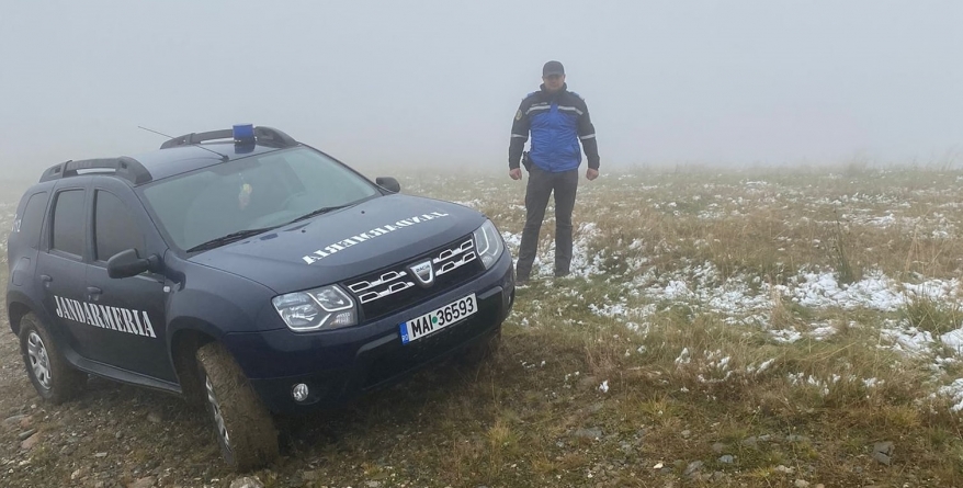 Prima ninsoare la munte!: Recomandările jandarmilor maramureșeni pentru turiștii care preferă, în această perioadă, excursiile la înălțime!