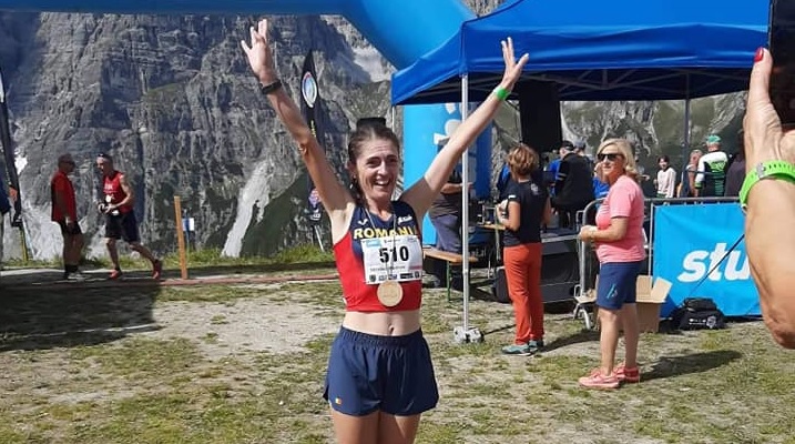 Reușită superbă pentru România:Nicoleta Sasu, atletă din Maramureș, a devenit noua campioană mondială la Campionatul de Alergare Montană Masters(VIDEO ȘI FOTO)