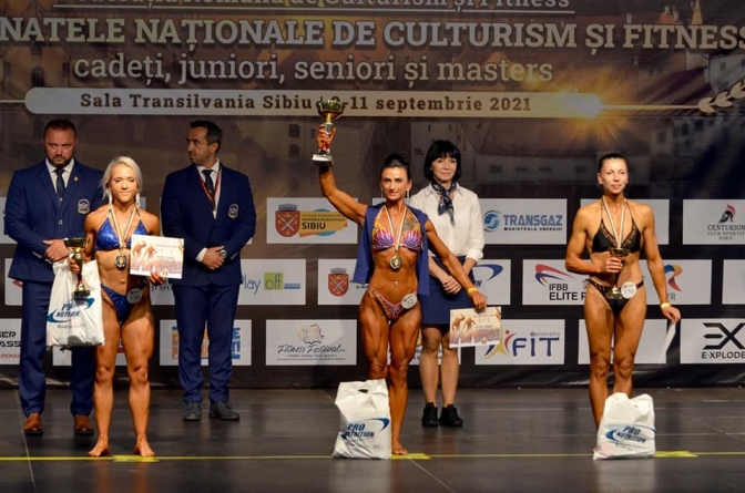 Un succes absolut superb:O sportivă maramureșeană, triplă campioană în cadrul competiției naționale de Fitness și Culturism! Este polițistă la Frontieră (FOTO)