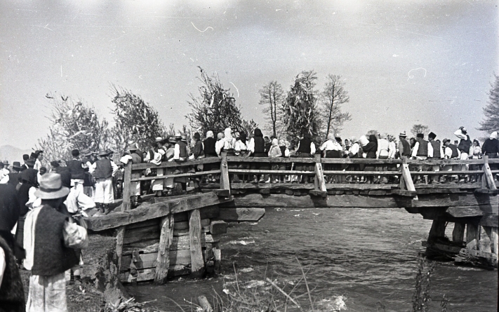 File din istoria noastră: Povestea căii maramureșene dintre Mănăstirea și sat Giulești centrul comunei. Cum arată calea reabilitată! (FOTO)