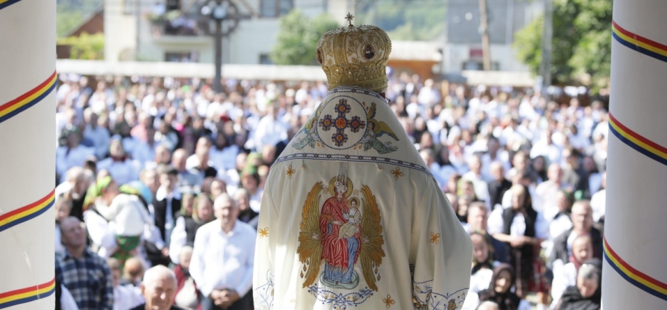 PS Iustin: „Maica Domnului a devenit prima Biserică, purtătoare de Hristos, prima fiinţă care L-a purtat în pântece pe Dumnezeu”