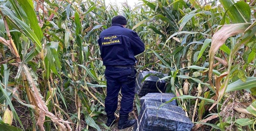 Împușcături și aproximativ 10.000 de pachete cu țigări confiscate de polițiștii de frontieră maramureșeni