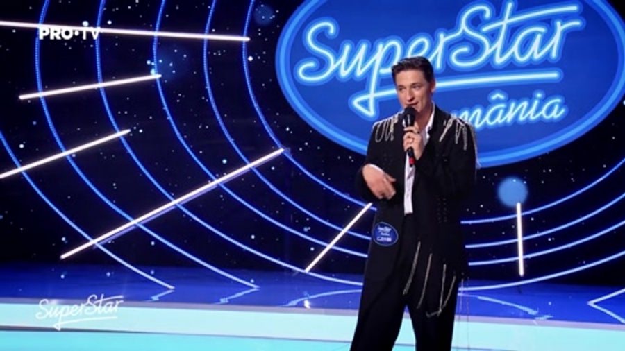 La masa juraților SuperStar: Un tânăr băimărean, cu bună dispoziție, a făcut show! „Te ajută faptul că ești foarte teatral” (VIDEO ȘI FOTO)