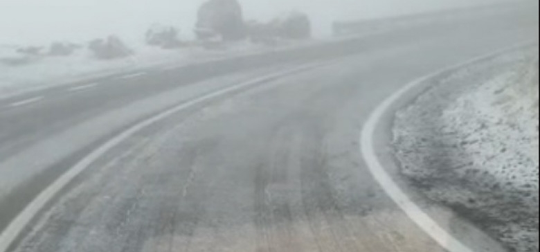 Prima zăpadă din acest sezon. Imagini surprinse pe Transfăgărășan (VIDEO)