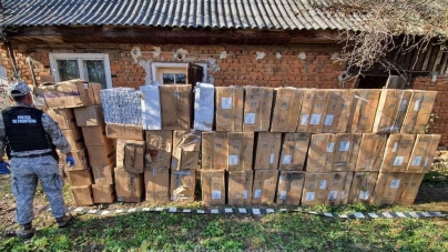 Peste 33.000 de pachete cu ţigări confiscate în urma a unsprezece percheziţii în Maramureş; Ce au mai găsit oamenii legii