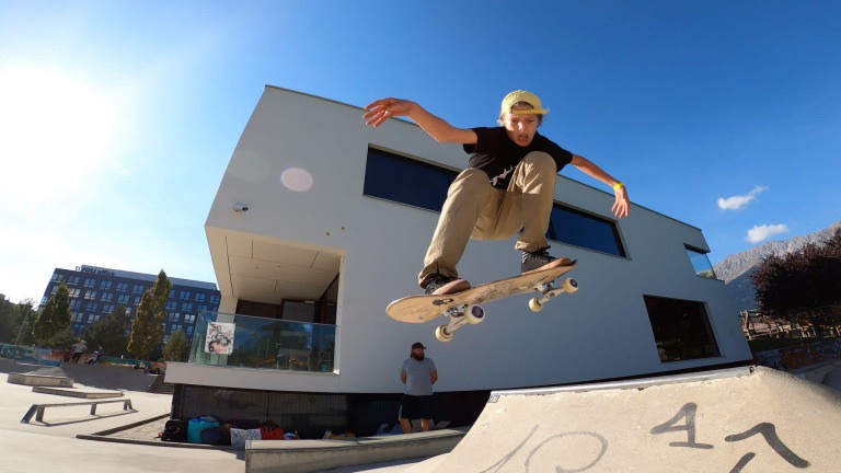 Super performanță: Băimăreanul Patric Iluț e în top 10 skaters sub 16 ani și pe locul 3 în clasamentul mondial general la băieți sub 14 ani