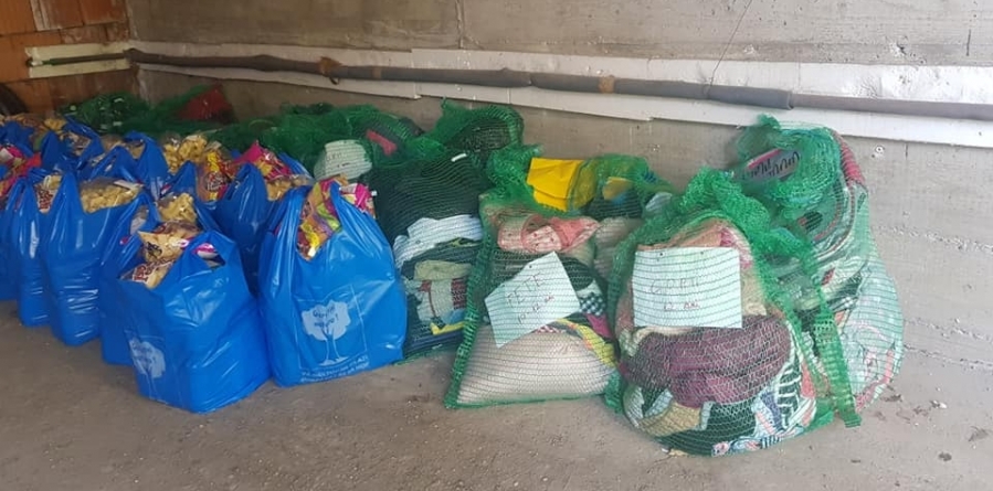 Faptă bună: 20 de familii din județ au primit alimente și obiecte vestimentare din partea militarilor din cadrul Batalionul 612 Artilerie Antitanc Maramureș (FOTO)