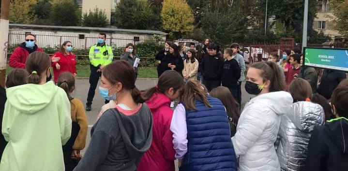 Cu bicicleta la școală: Program de mobilitate de care vor beneficia elevi din patru unități de învățământ din Baia Mare