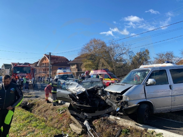 Accident în Satu Mare: Tânăr din Maramureș, azi, implicat într-un eveniment de circulație în Certeze. Două femei și-au pierdut viața în urma impactului! (FOTO)
