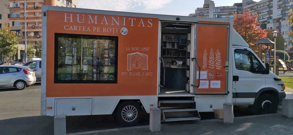 Inedit: „Cartea pe Roți” a ajuns în Baia Mare