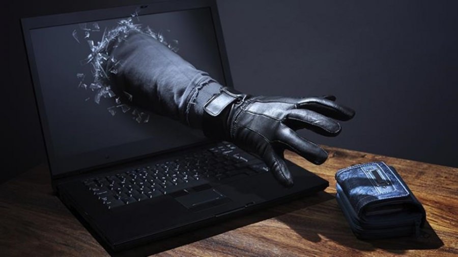 Atenție la fraudarea online! Cum a fost păgubită o persoană cu 16.000 de lei
