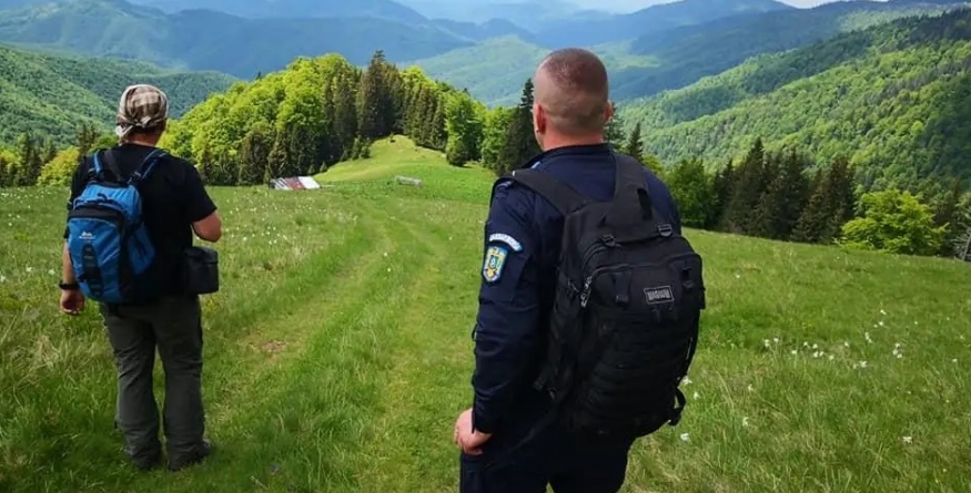 Vremea încă este frumoasă: Sfaturile jandarmilor maramureşeni pentru iubitorii de natură şi doritorii de excursii pe traseele turistice din tot judeţul nostru!