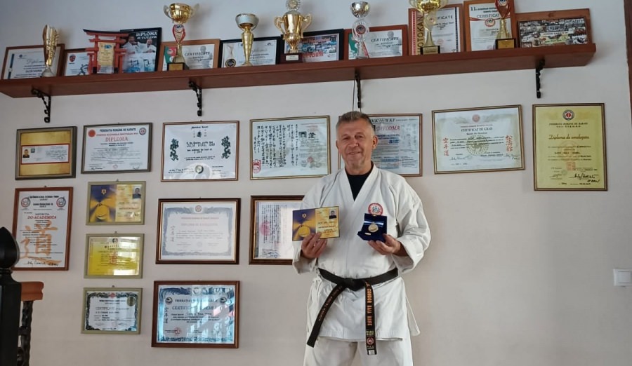 Apreciere: Sensei Viorel Duță a primit distincția de antrenor emerit din partea Ministerului Tineretului și Sportului (FOTO)