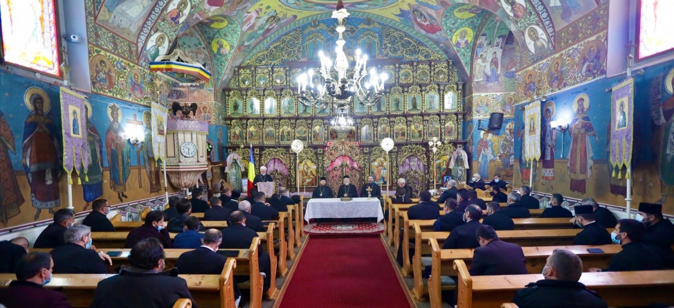 Conferință preoțească și binecuvântarea noului sediu al Protopopiatului Carei (FOTO)