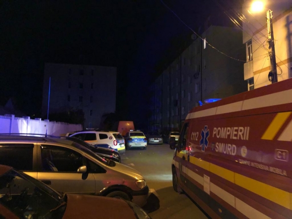 S-a întâmplat în această seară: O tânără de 18 ani a căzut de la etajul 8 al unui bloc din Baia Mare