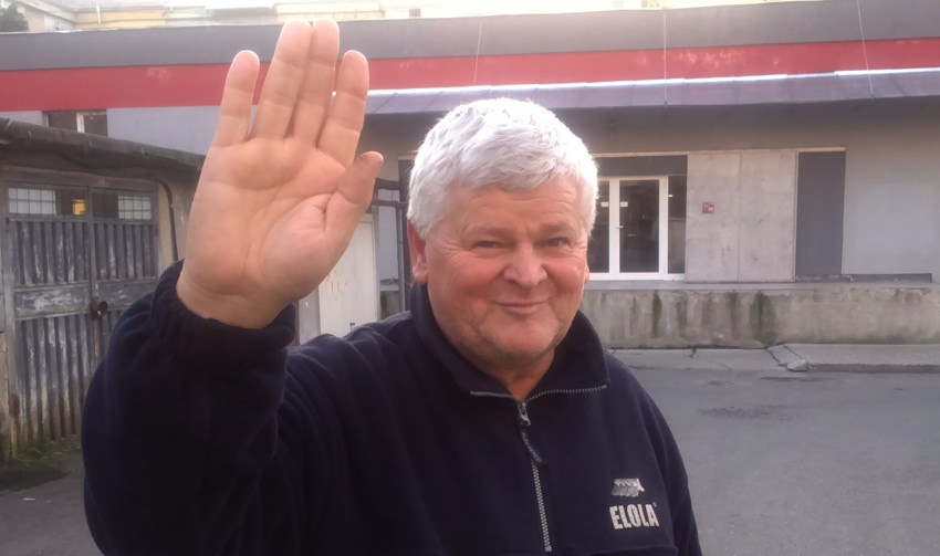 A trecut la cele veșnice Sandu, „îngerul din intersecție”