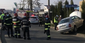 Un accident de circulație:În Baia Mare o tânără în vârstă de 19 ani s-a răsturnat azi cu mașina pe bulevardul Independenței la ieșirea din oraș!(VIDEO ȘI FOTO)