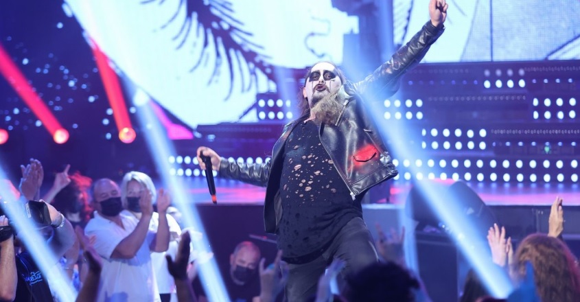 Show total pe scenă!: Andrei Sălăgean, artistul nostru băimărean, a reușit să cucerească juriul SuperStar, calificându-se astfel în semifinale! (VIDEO ȘI FOTO)